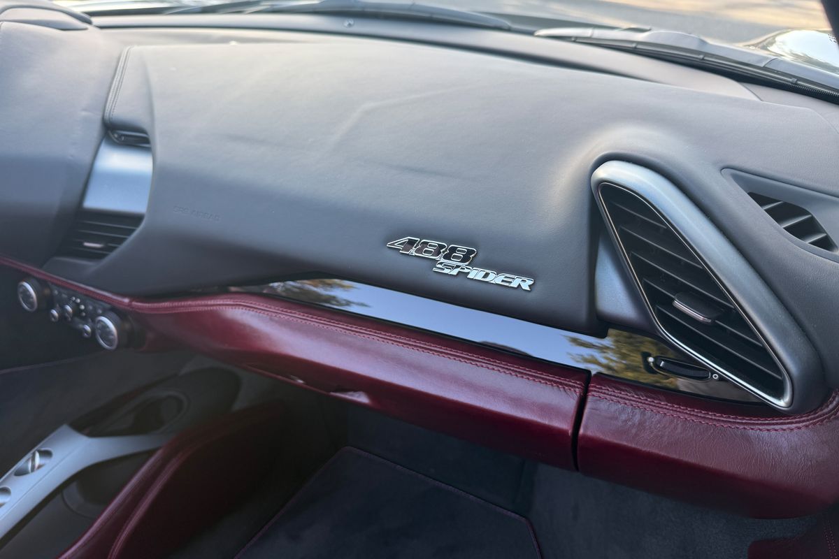 Ferrari 488 Spider 70th Anniversary "Tailor Made"