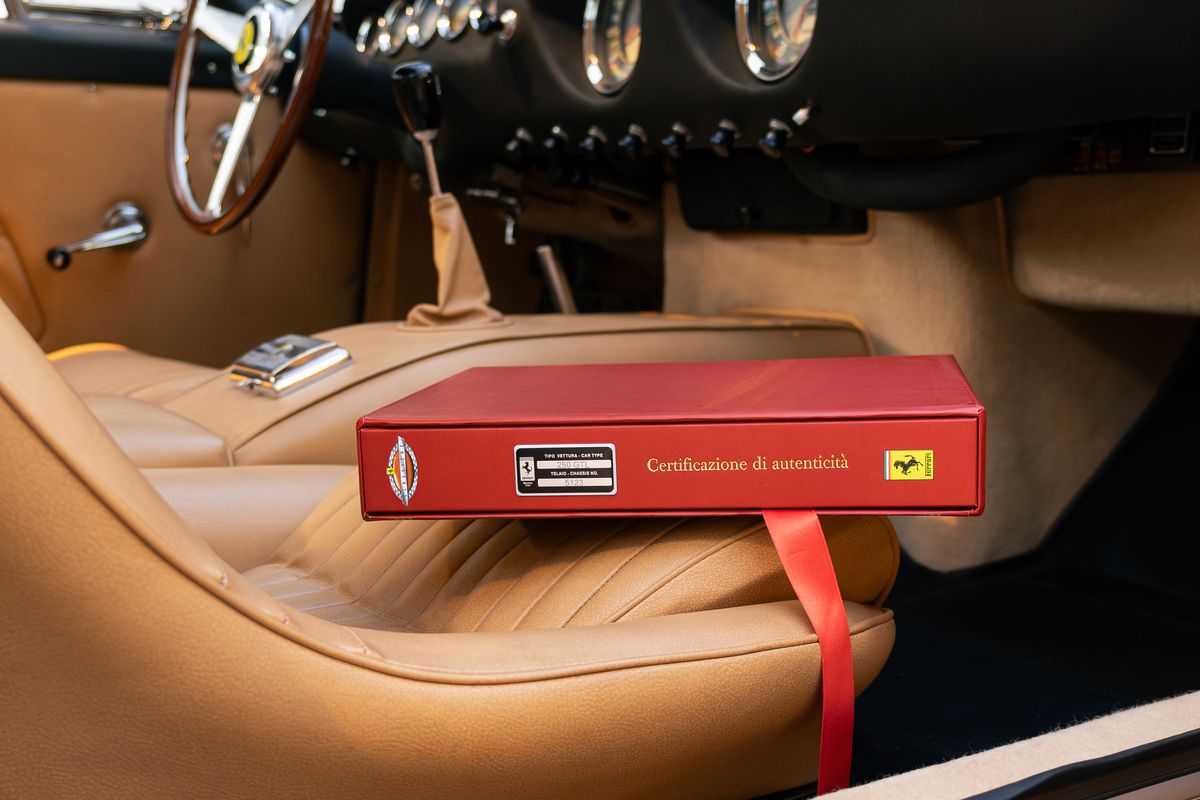 Ferrari 250 GT Lusso