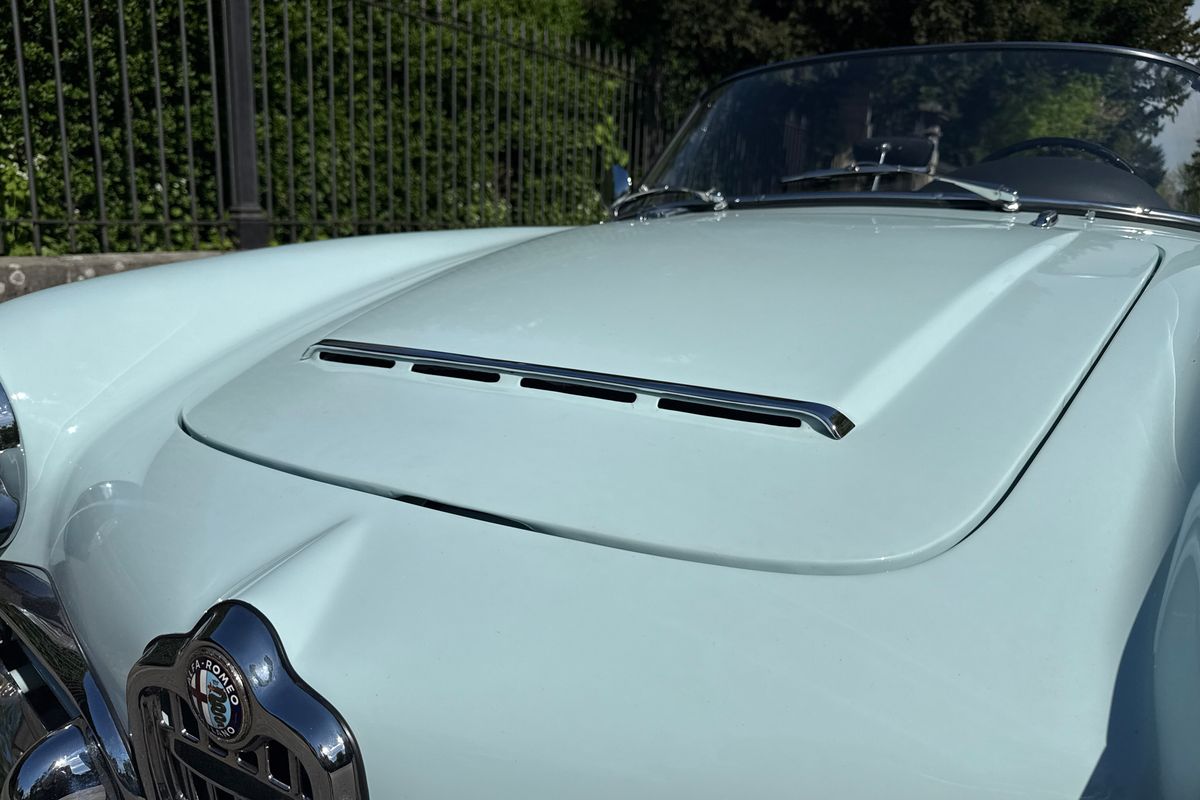 Alfa Romeo Giulia 1600 Spider Veloce