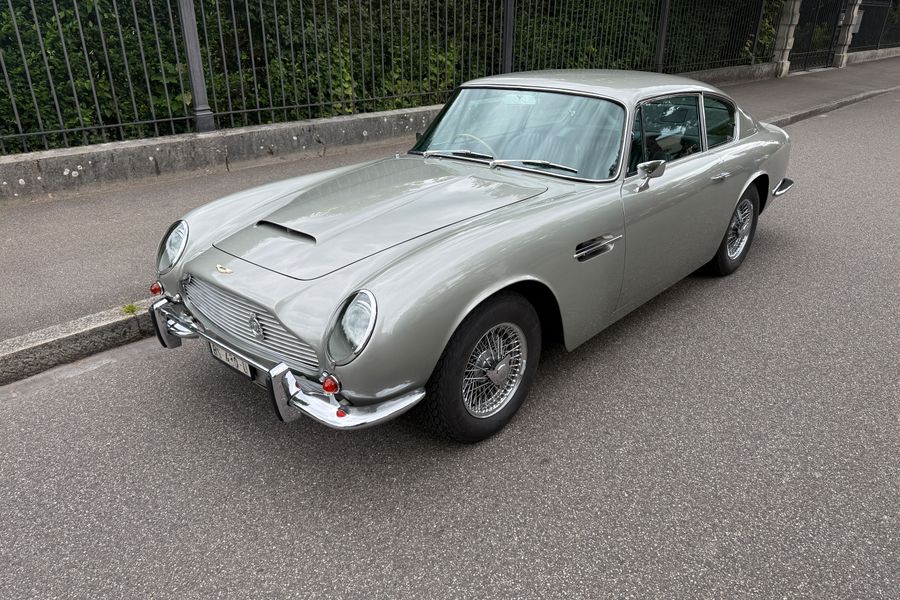 /en/stock/for-sale/details/aston-martin-db6-vantage/679