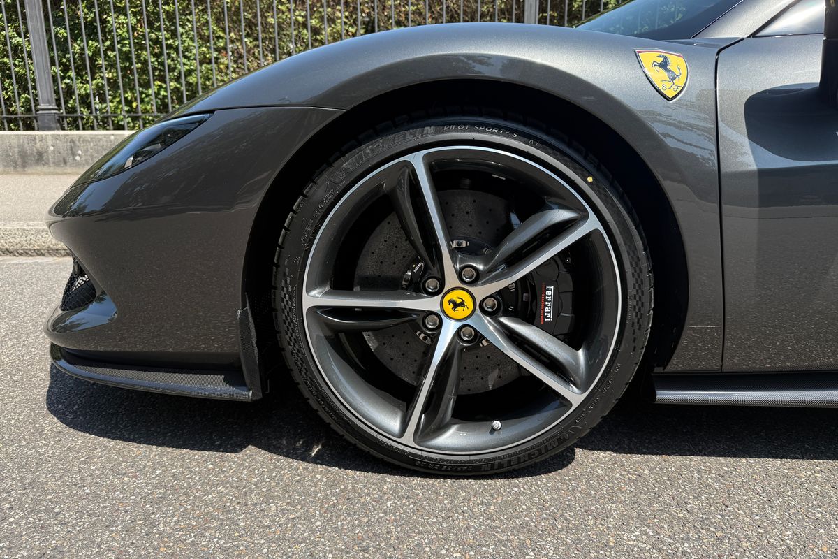 Ferrari 296 GTS