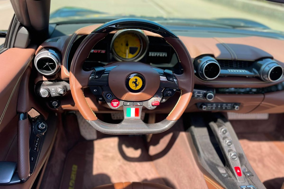 Ferrari 812 GTS