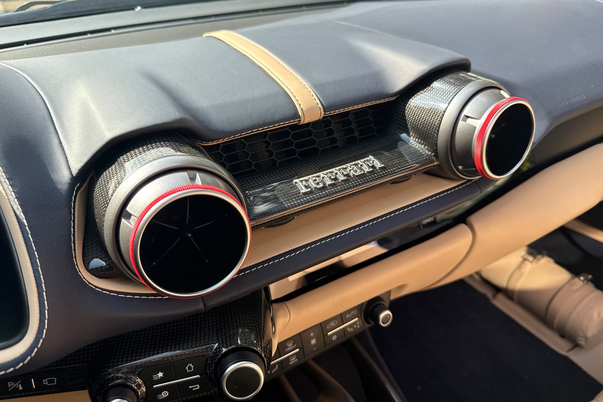 Ferrari 812 GTS