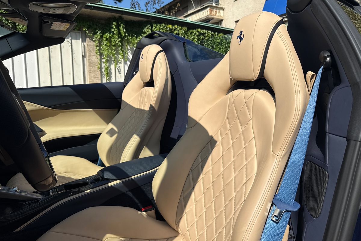 Ferrari 812 GTS