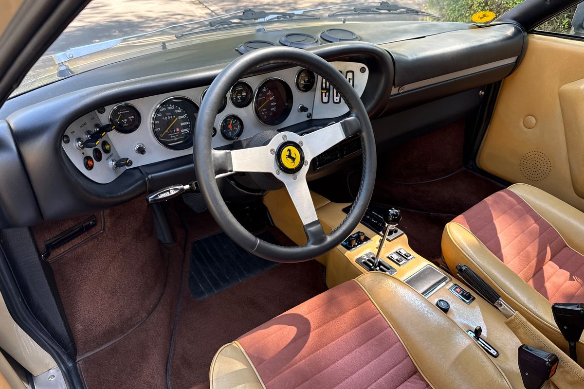 Ferrari Dino 308 GT4