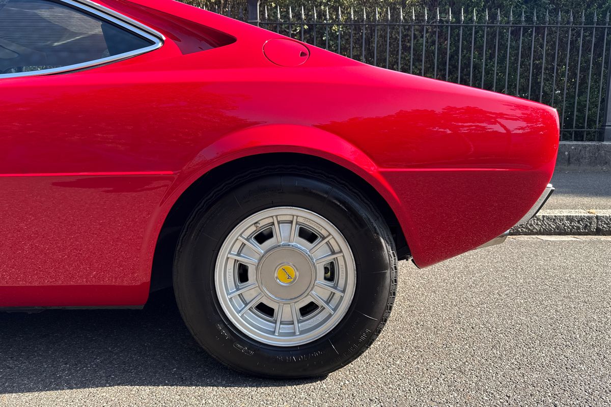 Ferrari Dino 208 GT4