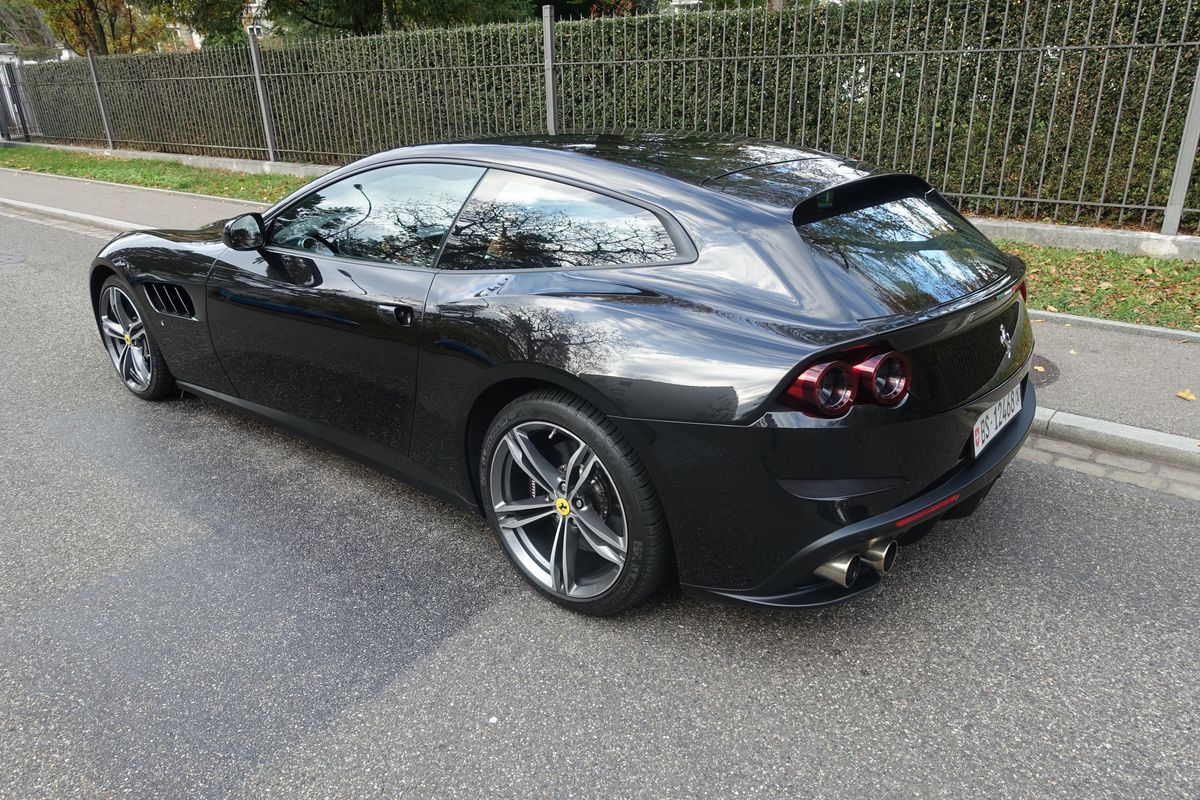 Ferrari GTC4 Lusso