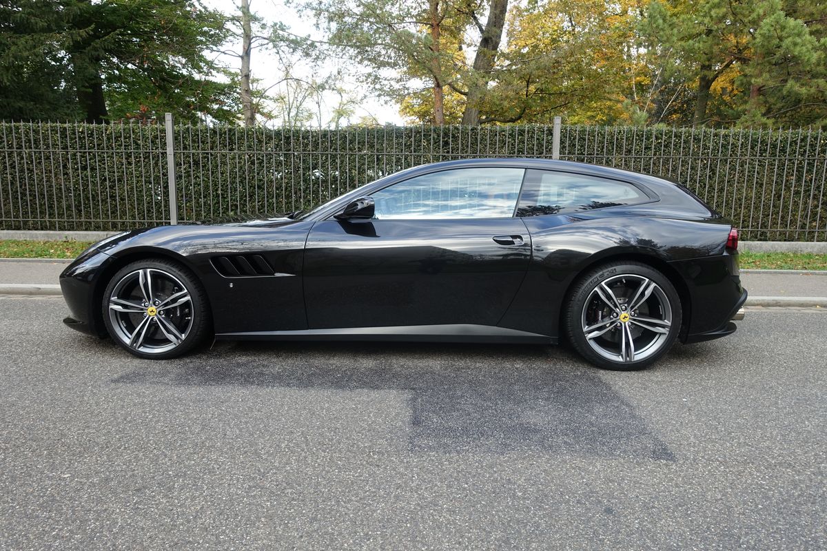Ferrari GTC4 Lusso