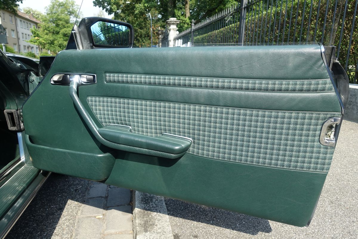 Mercedes-Benz 420 SL