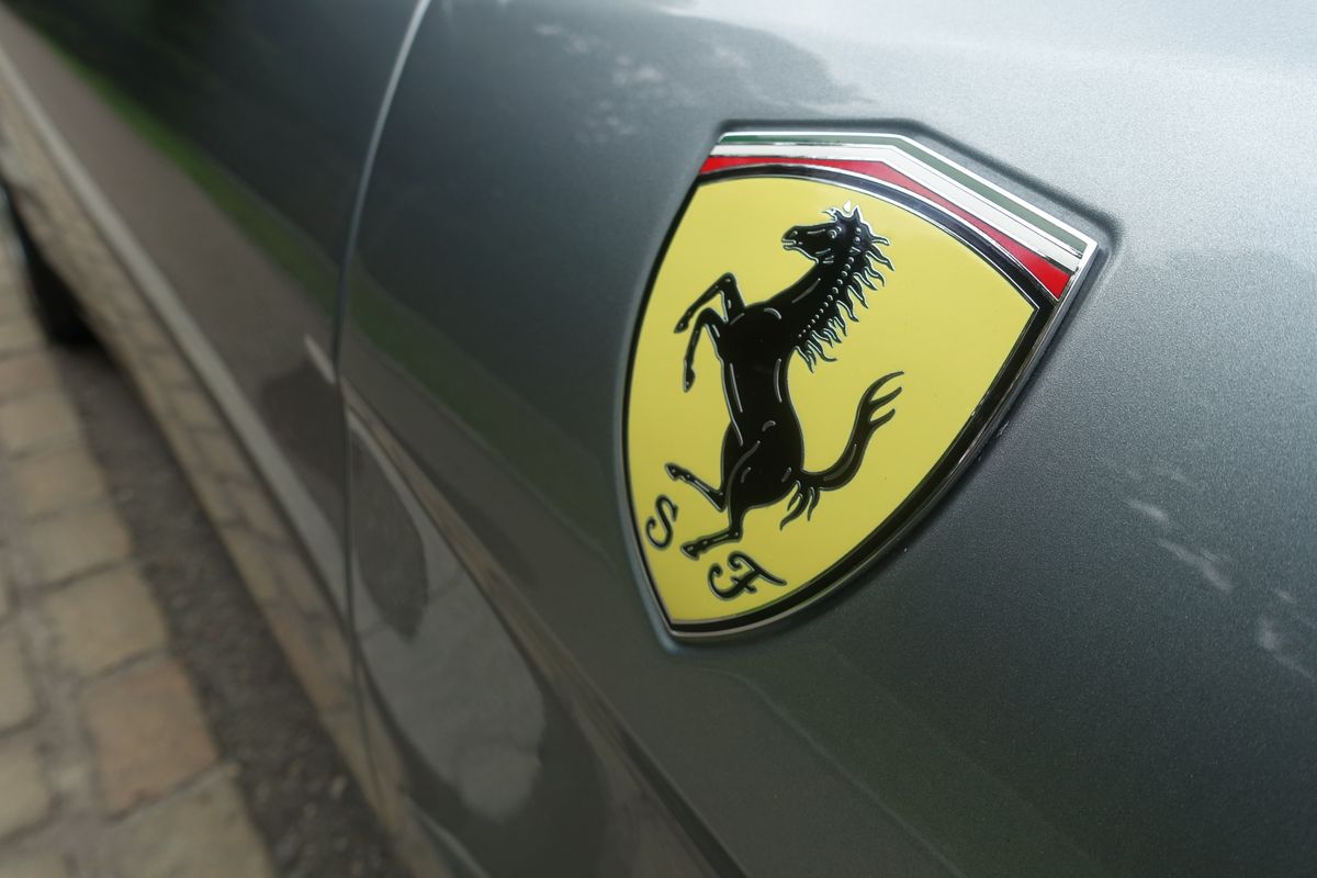 Ferrari GTC4 Lusso T
