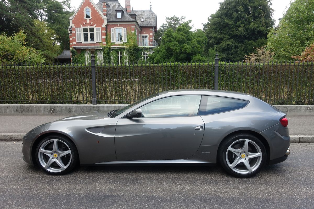 Ferrari FF