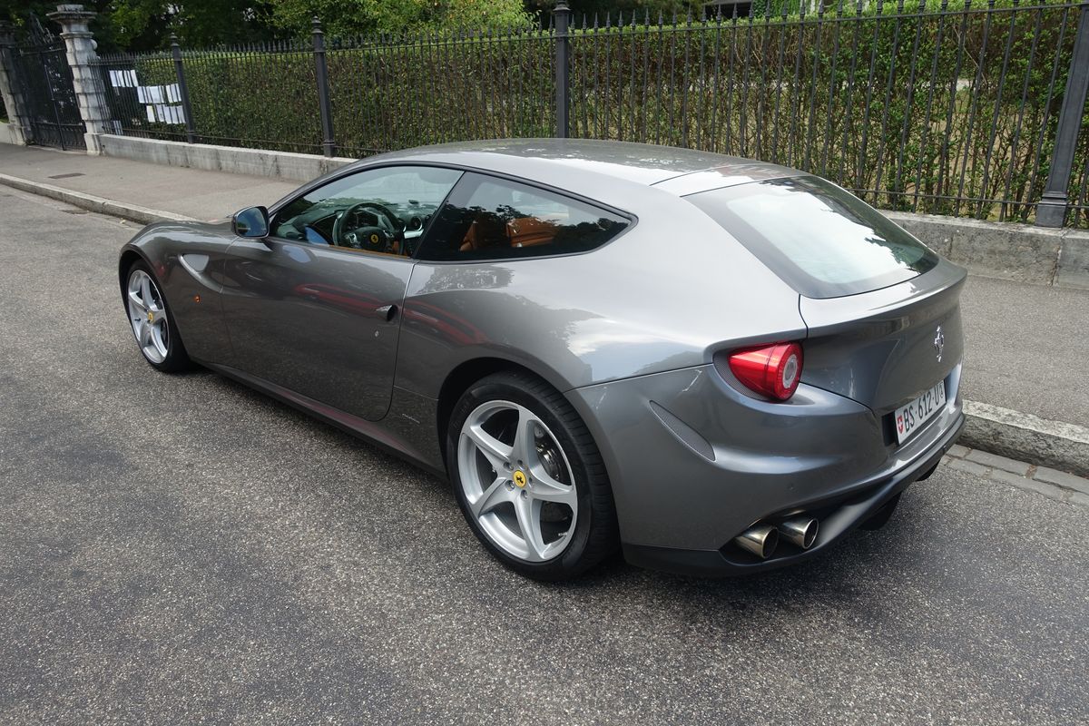 Ferrari FF