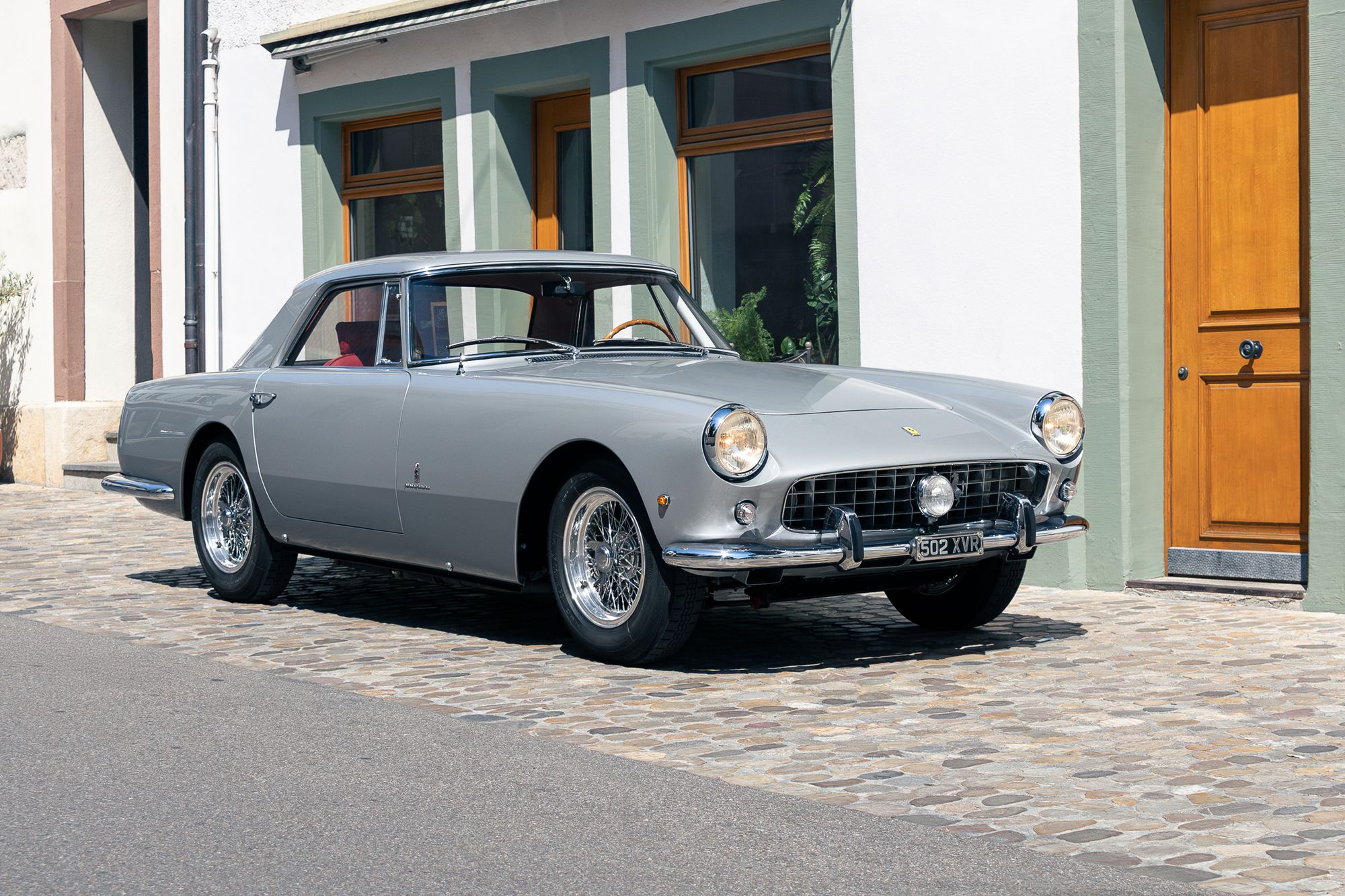Ein Ferrari 250 GT Coupé Pinin Farina mit Schweizer Rennfahrergeschichte