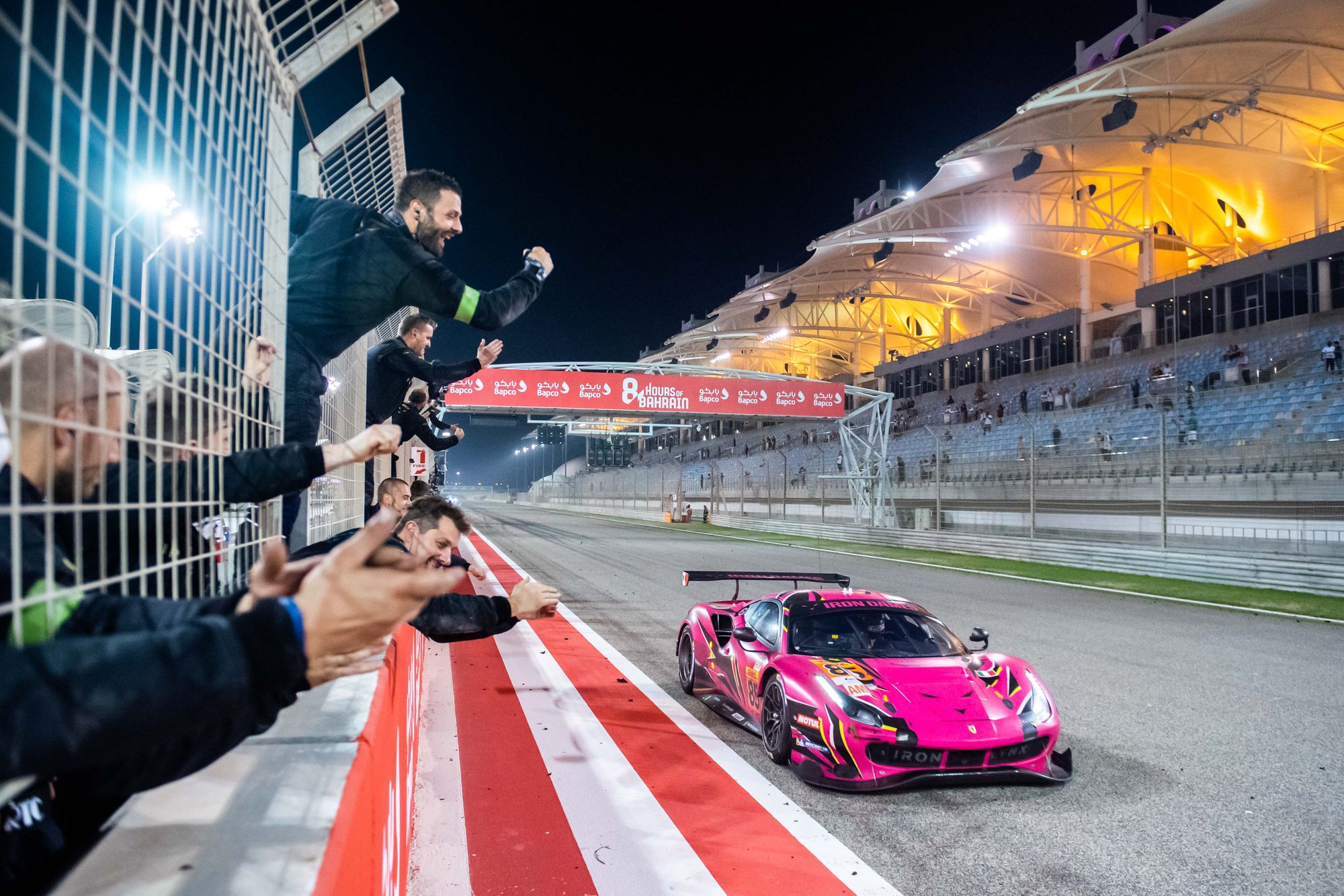Iron Dames fahren beim Saisonfinale in Bahrain zum dritten Mal in Folge auf ein FIA WEC Podiumsplatz