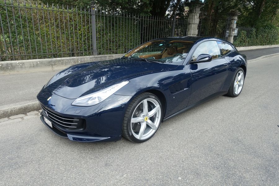 /de/stock/previously-sold/details/ferrari-gtc4-lusso/108