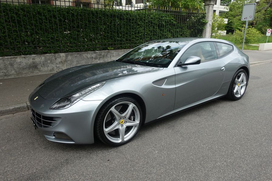 /de/stock/previously-sold/details/ferrari-ff/120