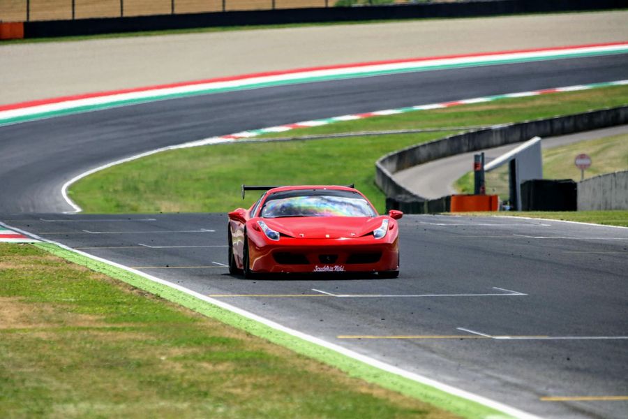 /de/stock/previously-sold/details/ferrari-458-challenge-evo/126