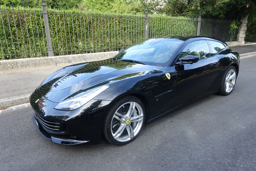 /de/stock/previously-sold/details/ferrari-gtc4-lusso/134