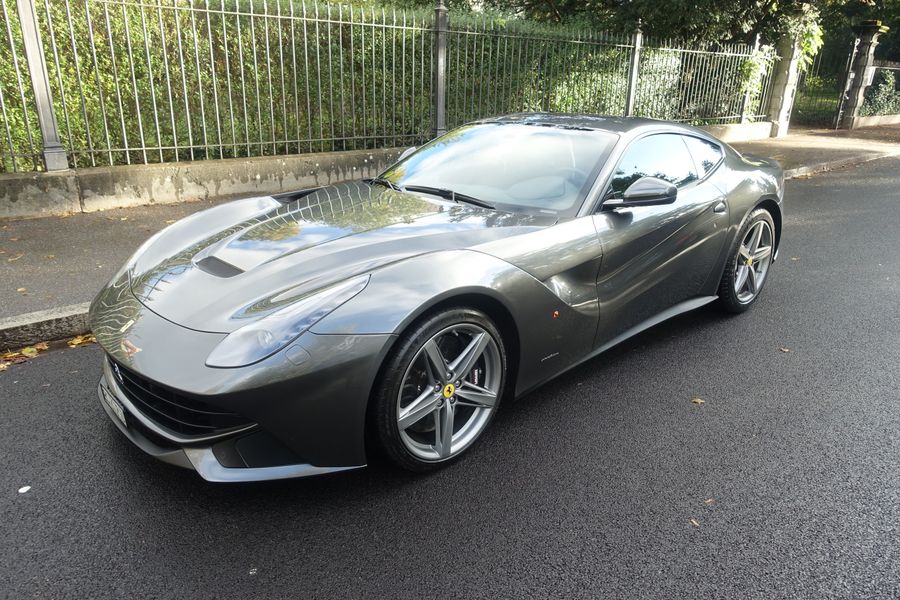 /de/stock/previously-sold/details/ferrari-f12-berlinetta/161