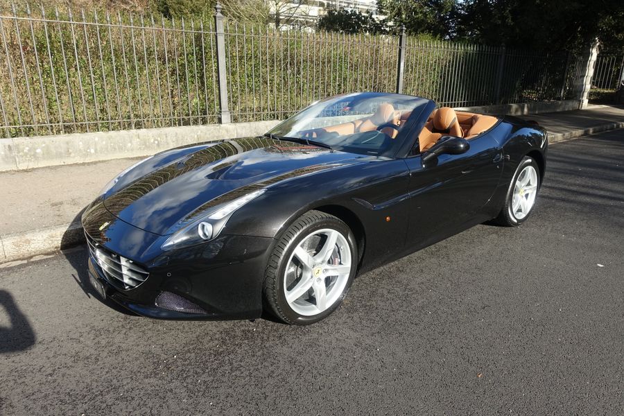 /de/stock/previously-sold/details/ferrari-california-t/181
