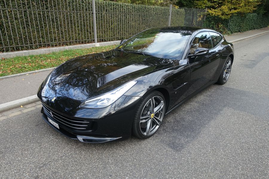 /de/stock/previously-sold/details/ferrari-gtc4-lusso/2