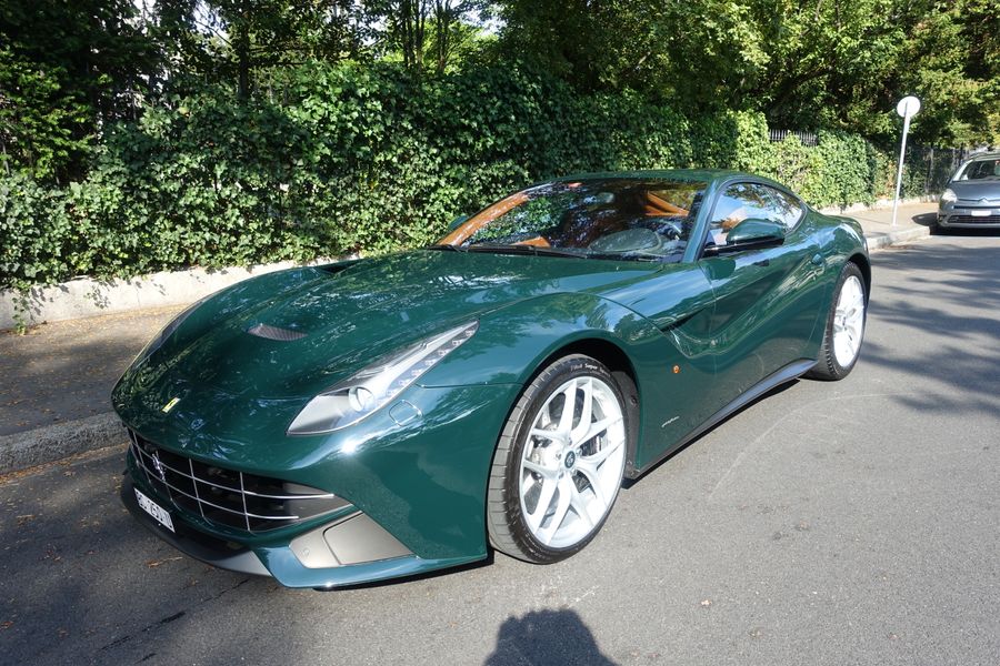 /de/stock/previously-sold/details/ferrari-f12-berlinetta/224