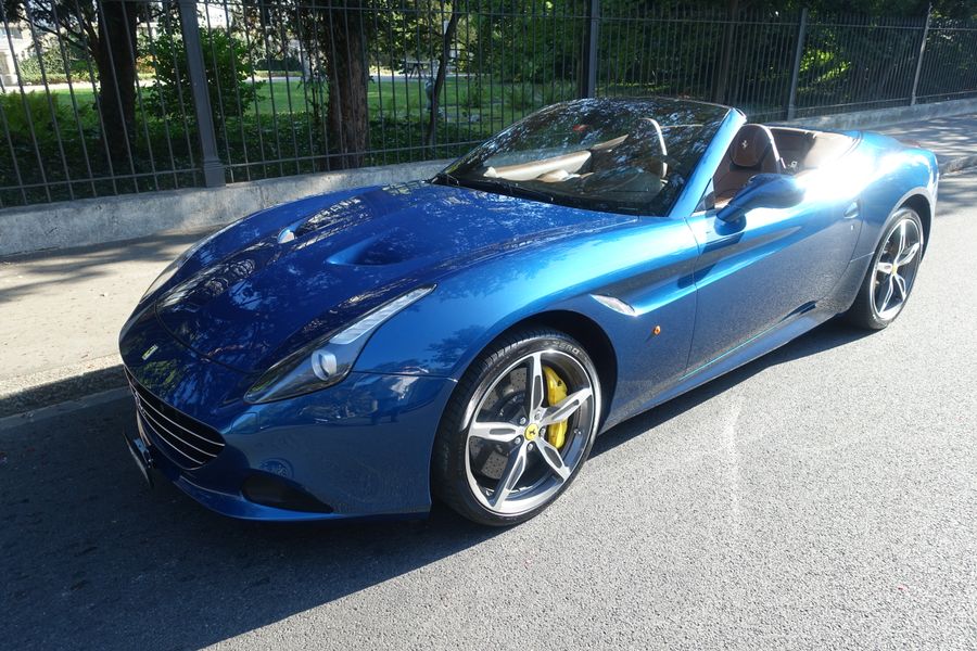 /de/stock/previously-sold/details/ferrari-california-t/231