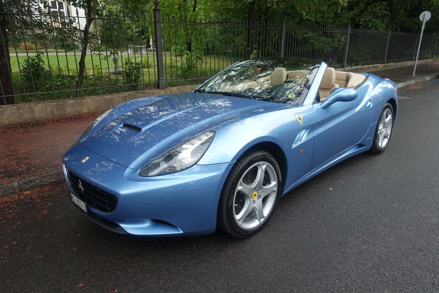 /de/stock/previously-sold/details/ferrari-california/232