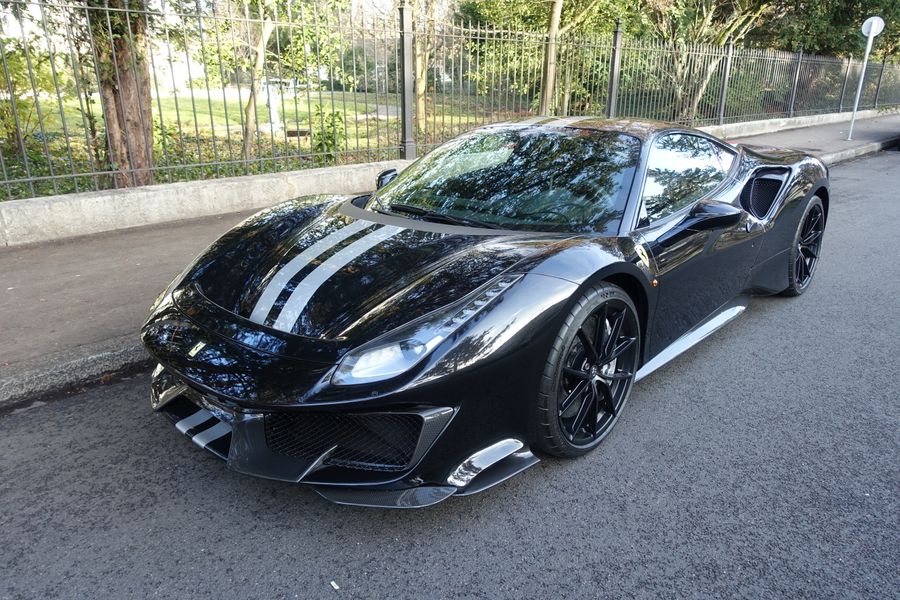 /de/stock/previously-sold/details/ferrari-488-pista/244