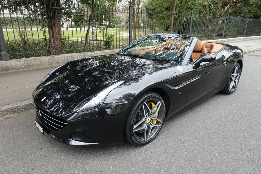 /de/stock/previously-sold/details/ferrari-california-t/259
