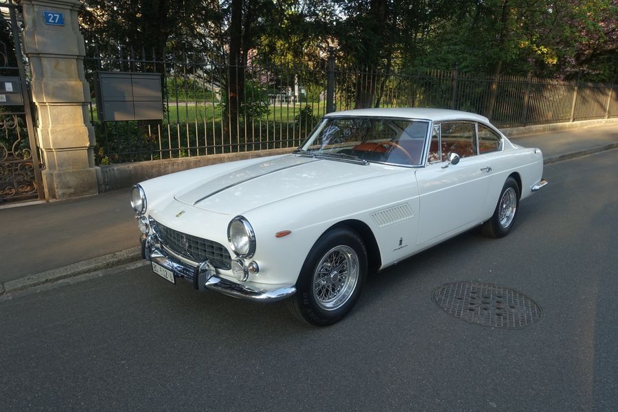 /de/stock/previously-sold/details/ferrari-250-gte/268