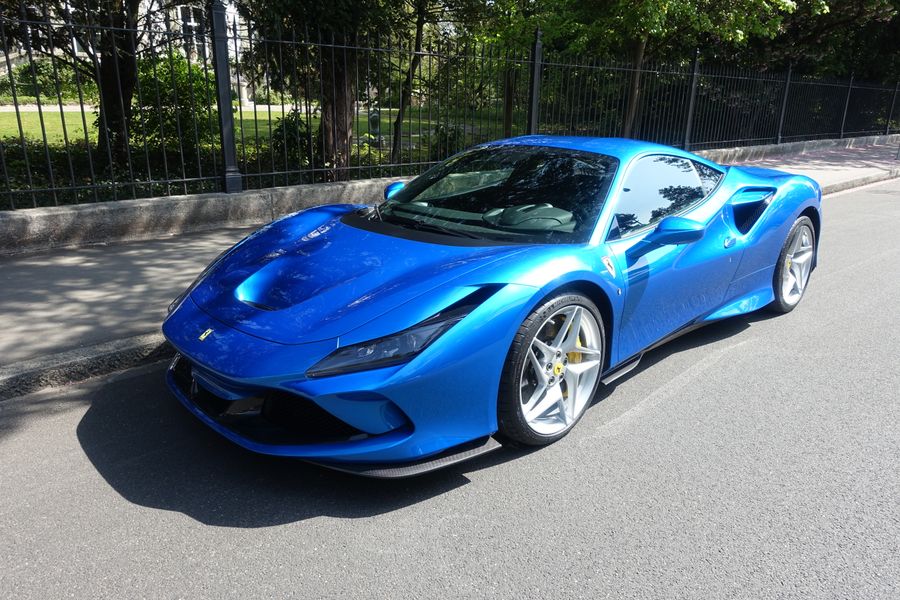 /de/stock/previously-sold/details/ferrari-f8-tributo/269