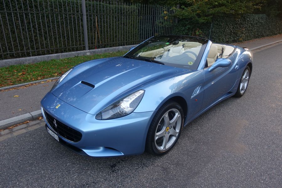 /de/stock/previously-sold/details/ferrari-california/27