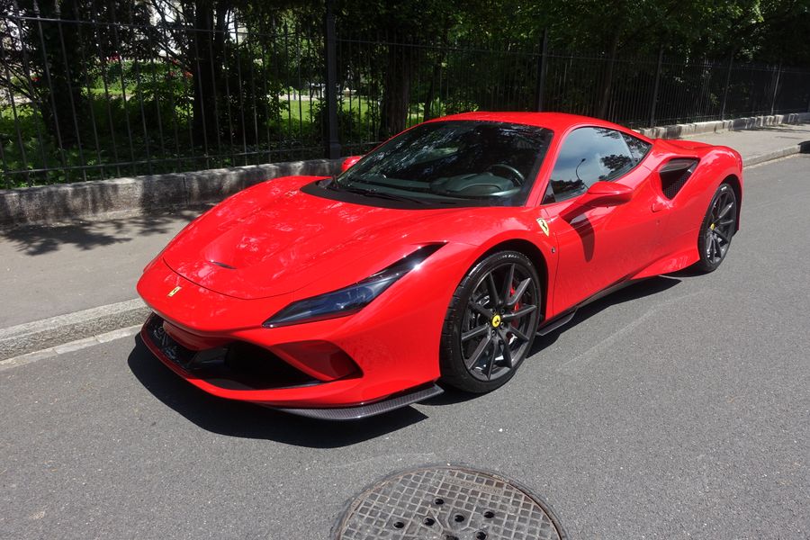 /de/stock/previously-sold/details/ferrari-f8-tributo/279