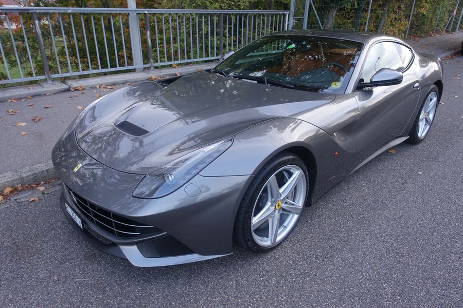 /de/stock/previously-sold/details/ferrari-f12-berlinetta/29