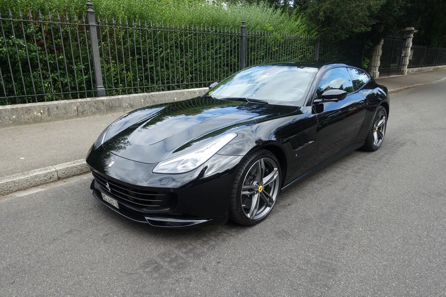 /de/stock/previously-sold/details/ferrari-gtc4-lusso/294