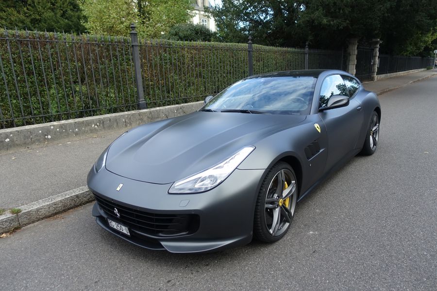 /de/stock/previously-sold/details/ferrari-gtc4-lusso/368