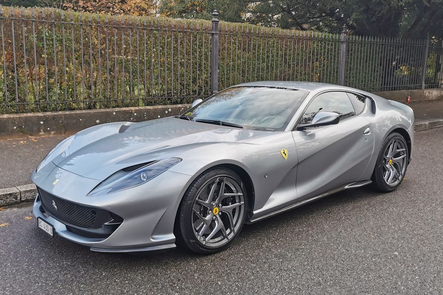 /de/stock/previously-sold/details/ferrari-812-superfast/374