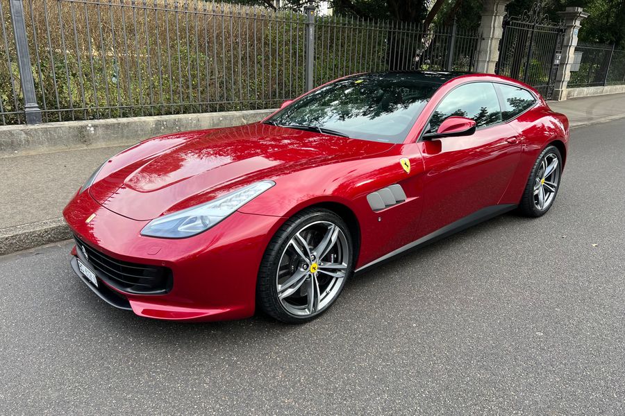 /de/stock/previously-sold/details/ferrari-gtc4-lusso/384
