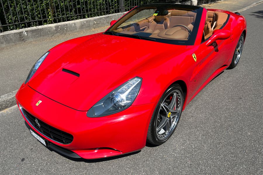 /de/stock/previously-sold/details/ferrari-california/422