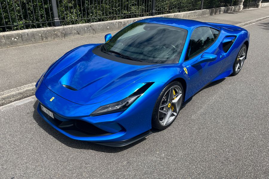 /de/stock/previously-sold/details/ferrari-f8-tributo/433