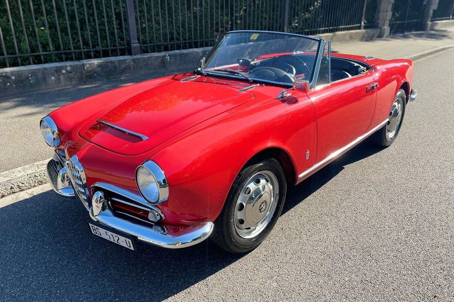 /de/stock/previously-sold/details/alfa-romeo-giulia-1600-spider/446
