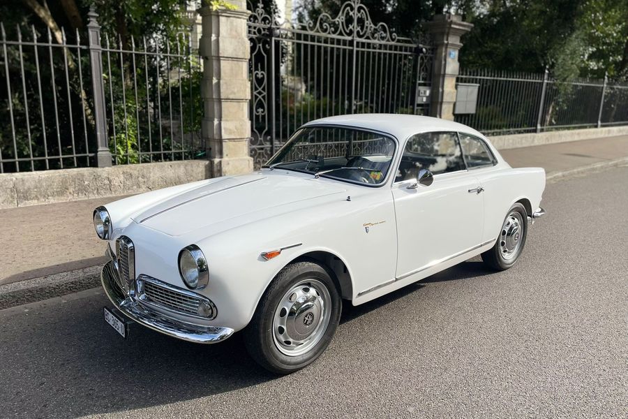 /de/stock/previously-sold/details/alfa-romeo-giulietta-sprint-veloce/456
