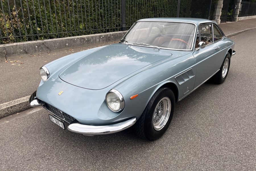 /de/stock/for-sale/details/ferrari-330-gtc/461