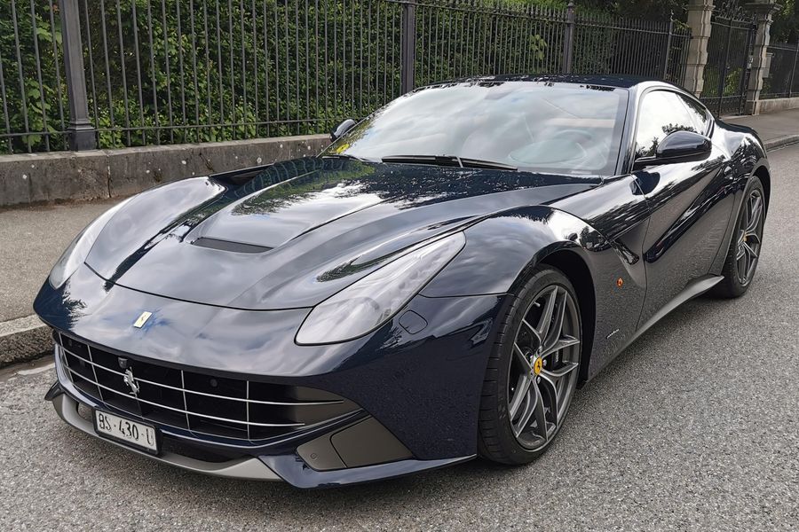 /de/stock/previously-sold/details/ferrari-f12-berlinetta/515