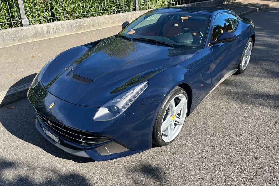 /de/stock/previously-sold/details/ferrari-f12-berlinetta/548