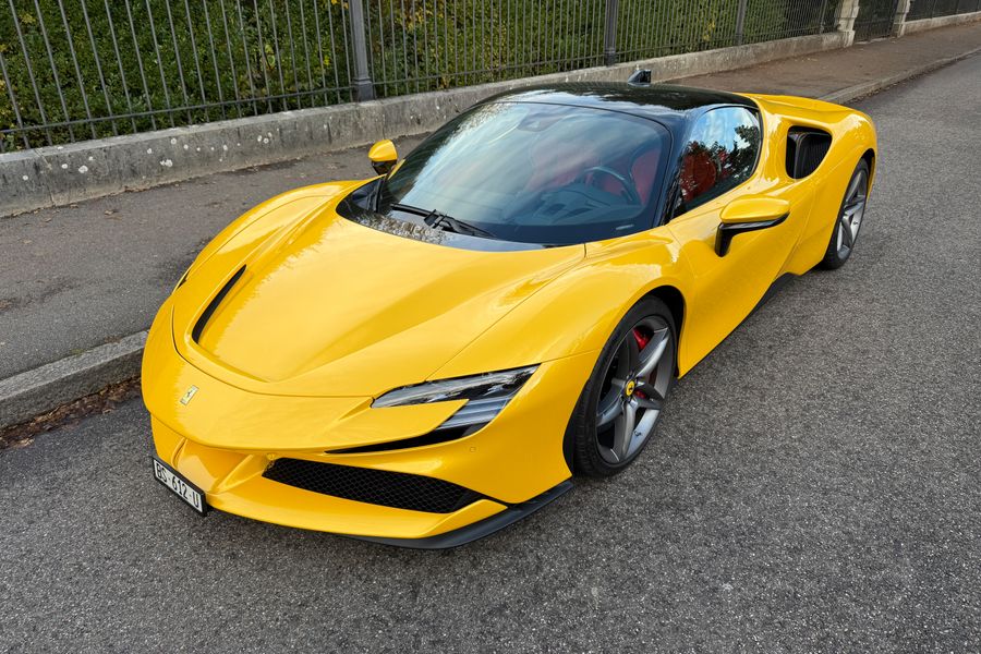 /de/stock/previously-sold/details/ferrari-sf90-stradale/556