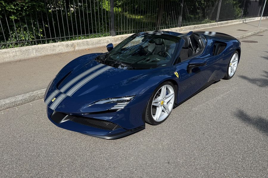 /de/stock/previously-sold/details/ferrari-sf90-spider-assetto-fiorano/601