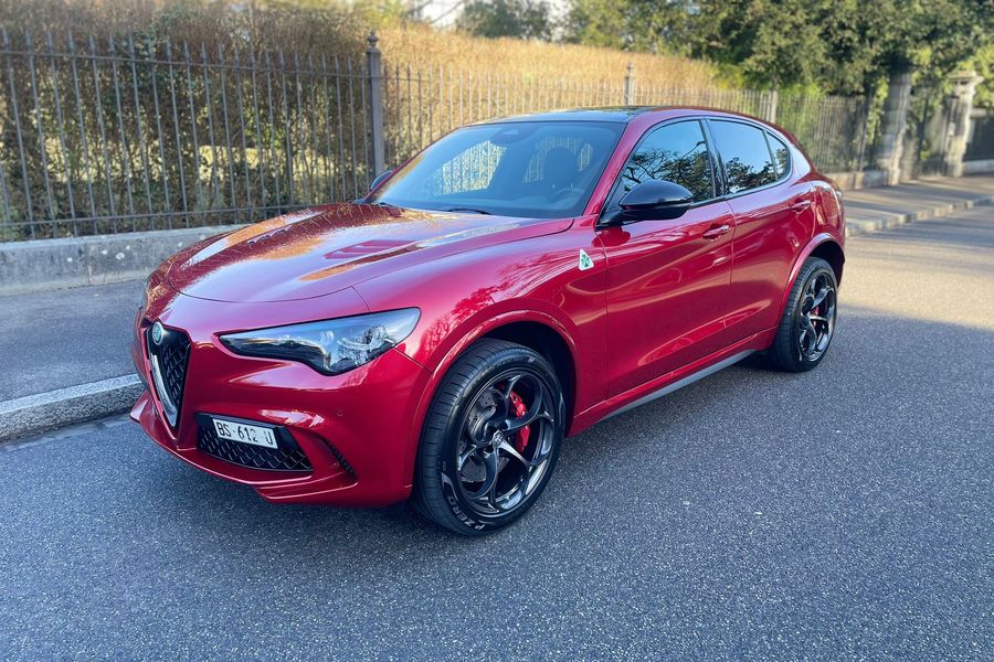 /de/stock/previously-sold/details/alfa-romeo-stelvio-quadrifolio/651