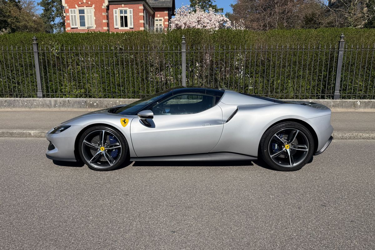 Ferrari 296 GTS